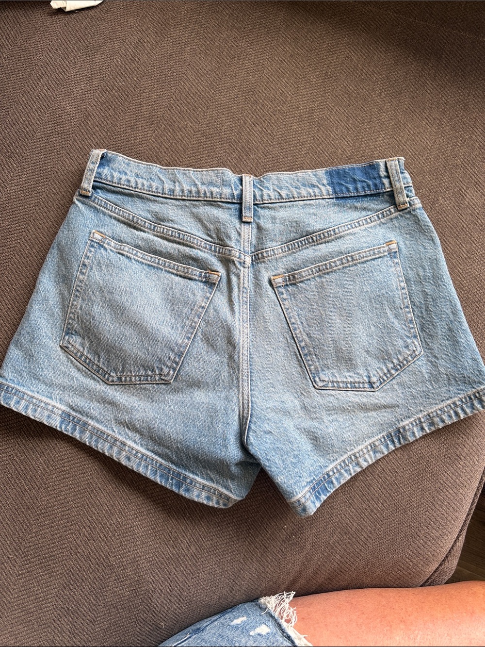NWOT Abercrombie & Fitch Light Blue 90’s High Rise Relaxed Cutoff shorts - Picture 9 of 9